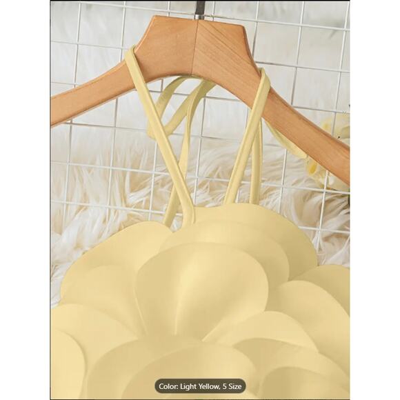 Light Yellow Oversized 3D Flower Halter Crop Top – Statement Party & Festival - Picture 4 of 5